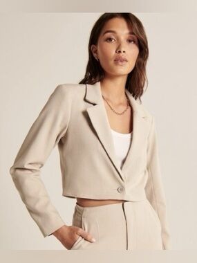 Avec Les Filles Cream Jacket Crop